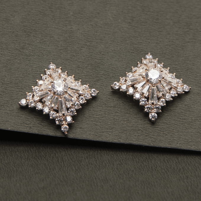 square-flower-silver-plated-zircon-earrings