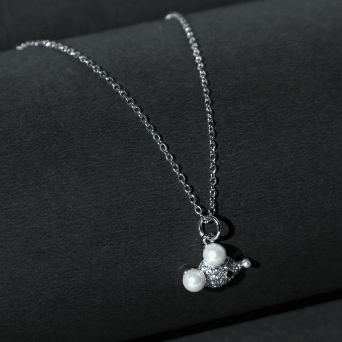 Silver Zircon Jewelry with Pearl Pendant Necklace