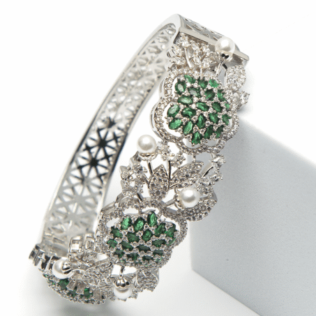 Beautiful Green Rhinestone Crystal Stretch AD Bracelet
